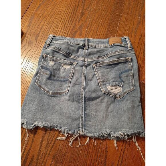 Sz 4 American Eagle Outfitters AEO NE(X)T Level Stretch X Distressed Mini Skirt - Picture 5 of 7